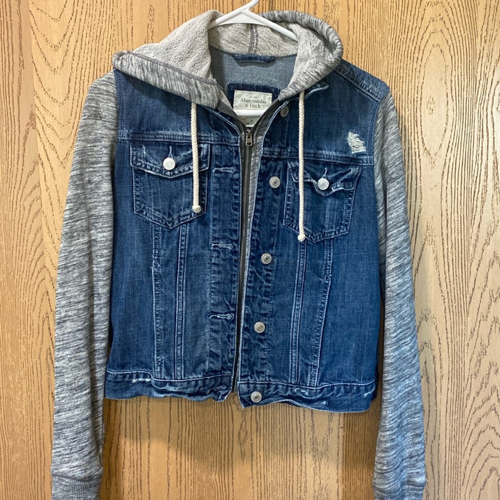 Abercrombie sweatshirt jean jacket